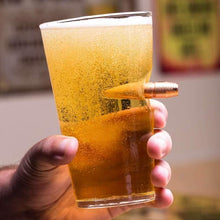 Lade das Bild in den Galerie-Viewer, Lucky Shot - Bierglas mit .50 - MantisX.de