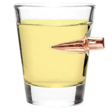 Lade das Bild in den Galerie-Viewer, Lucky Shot - Schnapsglas mit .308 Geschoss - MantisX.de
