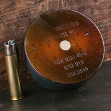 Lade das Bild in den Galerie-Viewer, Lucky Shot - Aschenbecher 105mm Howitzer - MantisX.de
